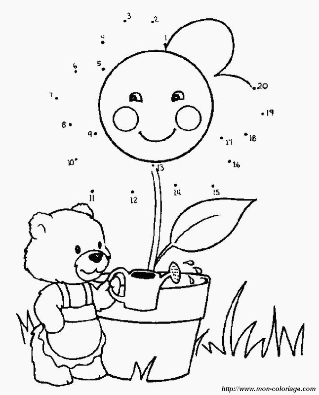 imagen pequeno oso con una flor